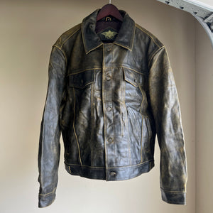 90’s/2000’s leather jacket fits like an XL