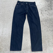 Load image into Gallery viewer, 90’s Levi’s 501’s 31x32
