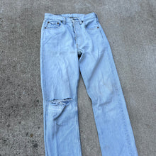 Load image into Gallery viewer, 90’s Levi’s 501 26x30
