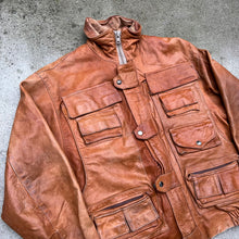 Load image into Gallery viewer, 80’s/90’s leather jacket fits like an L
